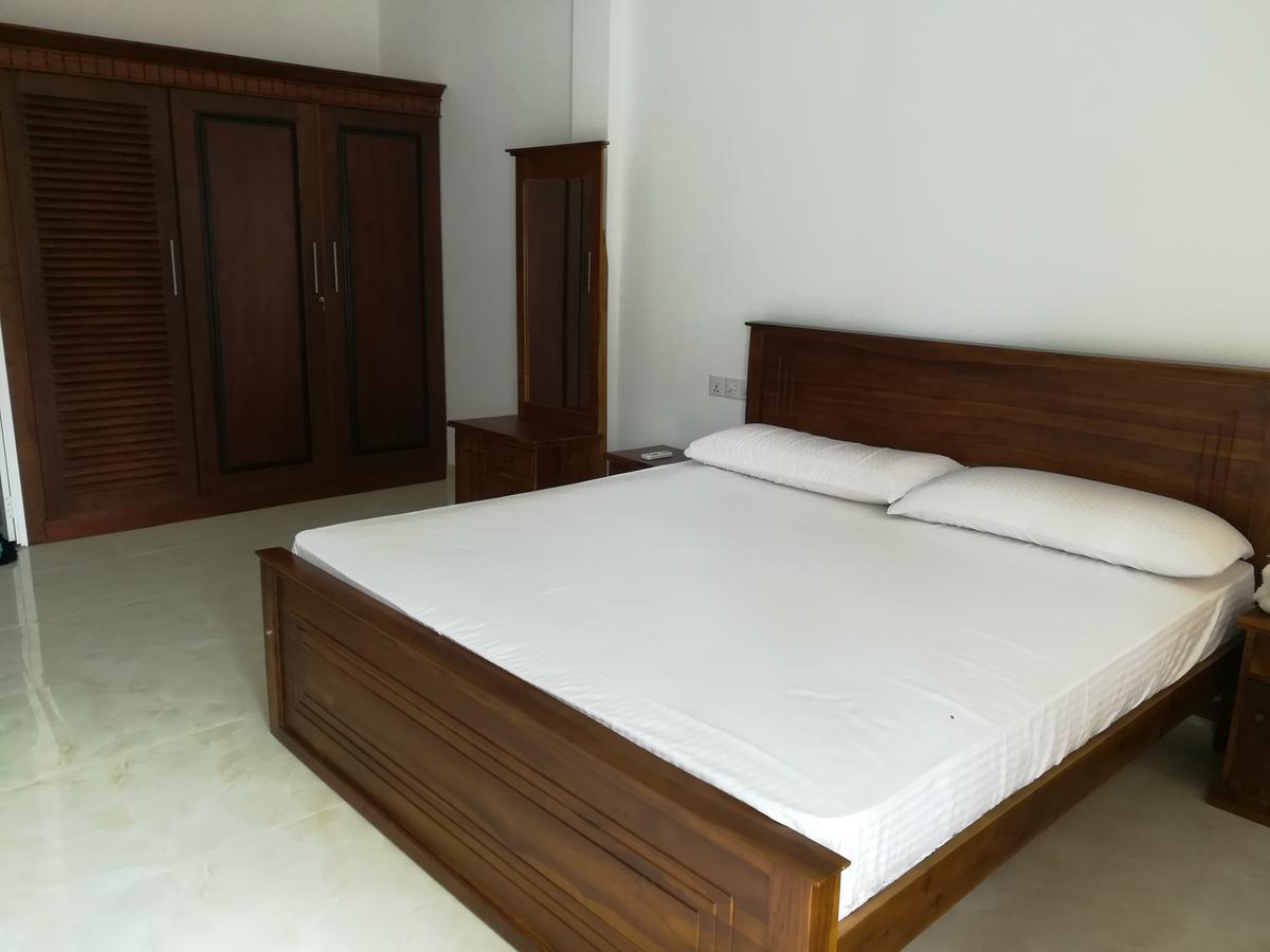 Sea Breeze Hotel Bentota Eksteriør billede